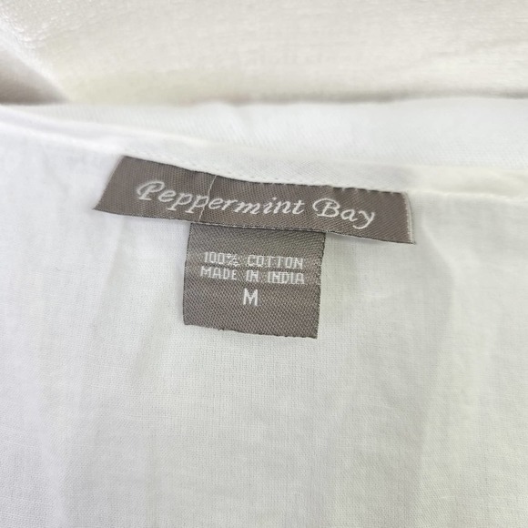 Peppermint Bay BOHO Medium White Flowy Cotton Top With Geometric Design - Picture 5 of 9